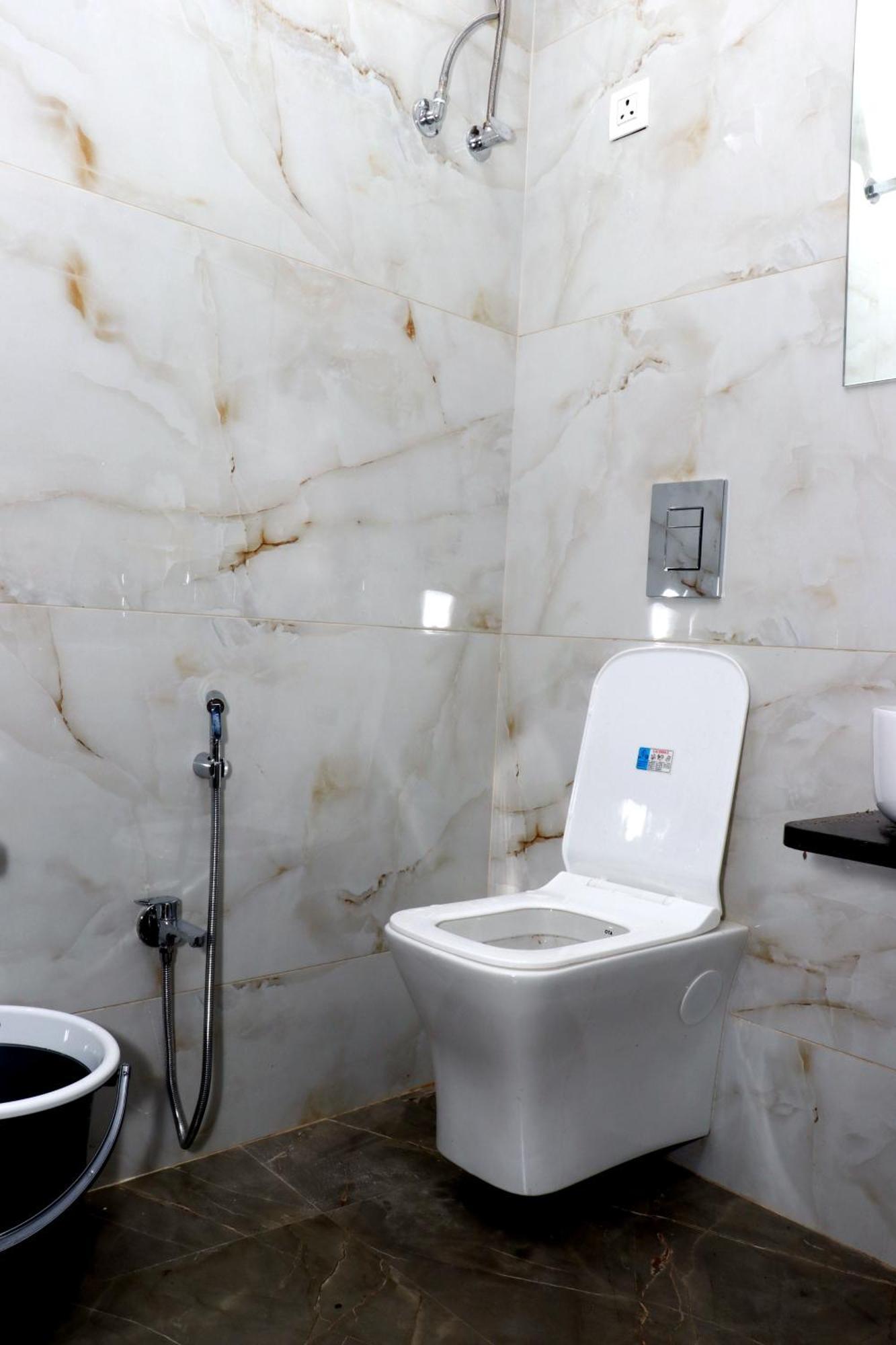 Hotel Comfy Inn Mumbai  Buitenkant foto